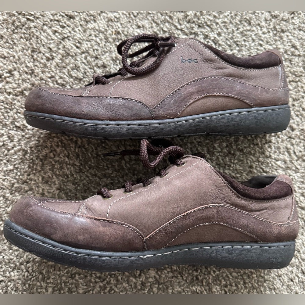 b.o.c. Brown Leather Flats size 9 M